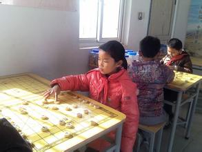 我的孩子正在参加国际象棋的培训，有哪些注意事项？想听听专家对家长的建议